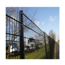 Factory Sales Iron Galvanized Wire Mesh Fence Decorative Welded Iron Wire Mesh Panel Fence